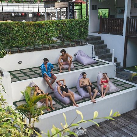 The Farm Hostel Canggu Екстериор снимка