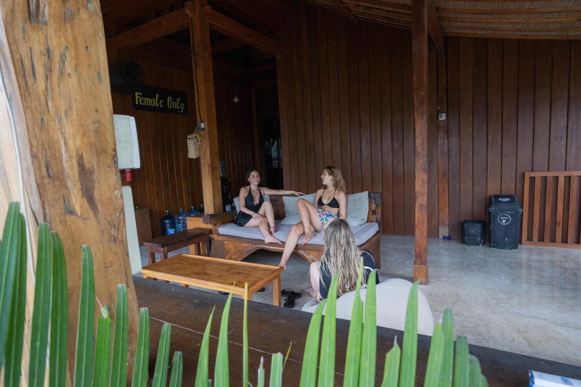 The Farm Hostel Canggu Екстериор снимка